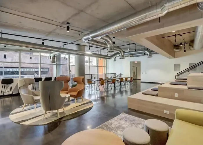 Boulevard Downtown Highrise Stu Sky Pool Parking Gym 06 Apartment *