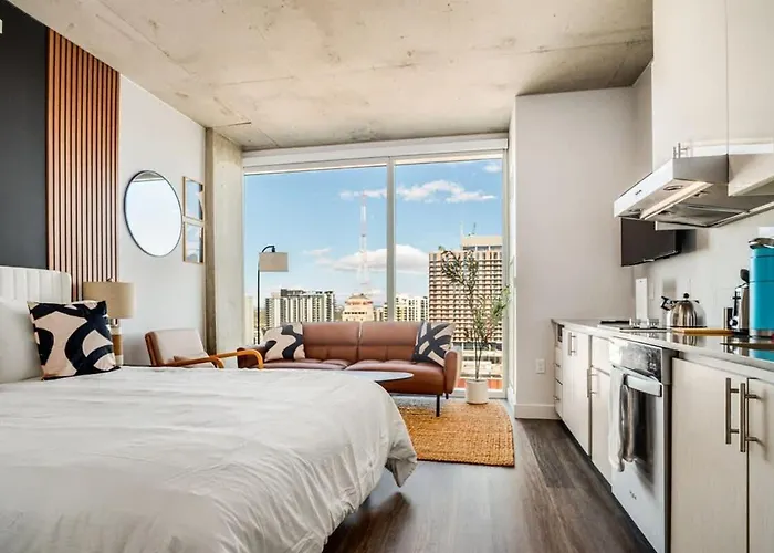 Boulevard Downtown Highrise Stu Sky Pool Parking Gym 06 *
