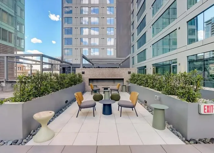 Boulevard Downtown Highrise Stu Sky Pool Parking Gym 06 Apartment Phoenix