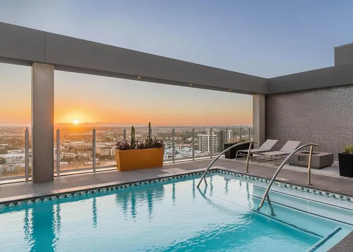 Boulevard Downtown Highrise Stu Sky Pool Parking Gym 06 * Phoenix